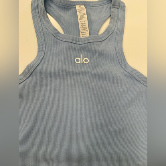 LIKE NEW- Alo Aspire Tank in Seashell Blue (S) - Picture 4 of 8